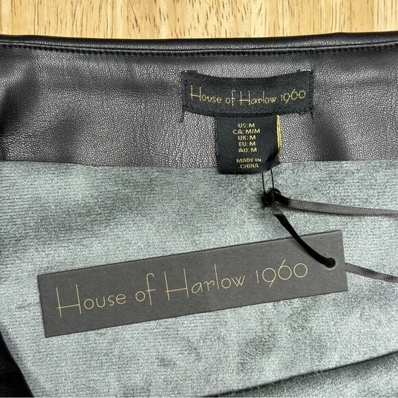 NWT House of Harlow 1960 Black Vegan Leather Mini Ruched Skirt Size Medium - Picture 13 of 15